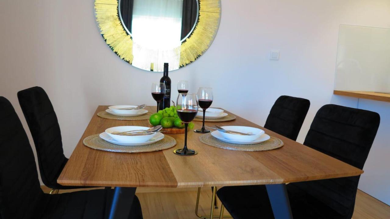 Casari Rooms & Apartments Split Bagian luar foto